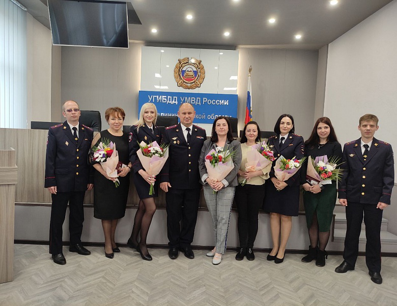 Поздравляем с высокой наградой!