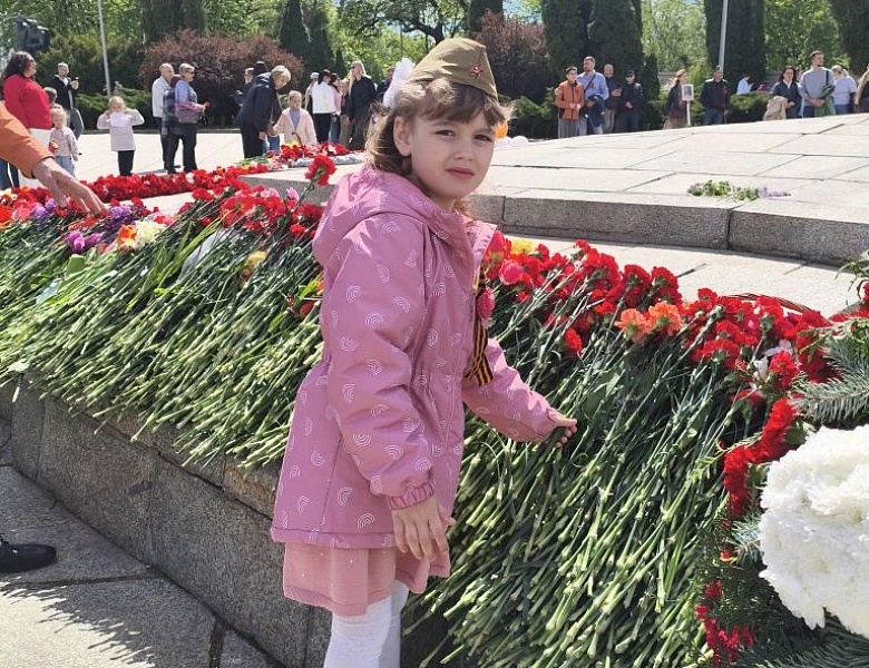 Помним и гордимся: коллективы Дворца творчества почтили память героев