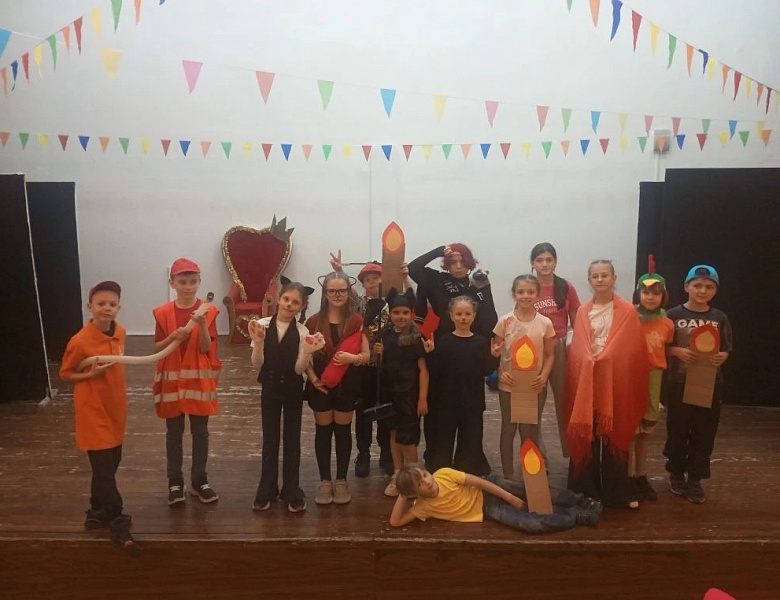 В День русского языка в лагере «Соколёнок» прошёл конкурс инсценированных сказок!